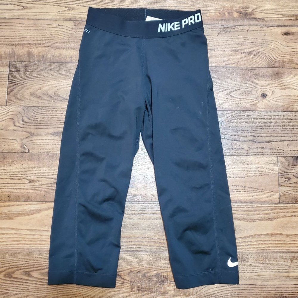 Nike Pro XS Capri Legging